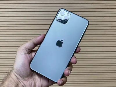 iPhone 11 Pro Max review: salvaged by epic battery life | iPhone | The  Guardian