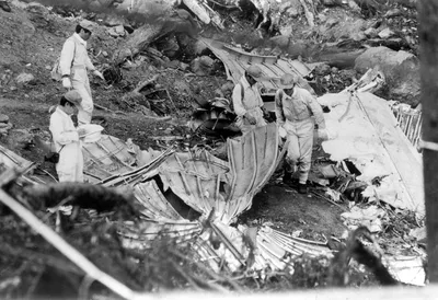 OTD in 1985, 38 years ago. Japan Airlines Flight 123 crashes into a ridge  near Mount Osutaka, Japan killing 520 of 524 on board. The helicopter pilot  reported from the air no