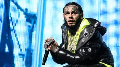 Tekashi 6ix9ine's bodyguards broke man's phone after wild NYC car chase, DA  says