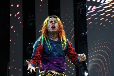 Rapper Tekashi 6ix9ine hospitalized after attack in Florida gym, lawyer  says - National | 