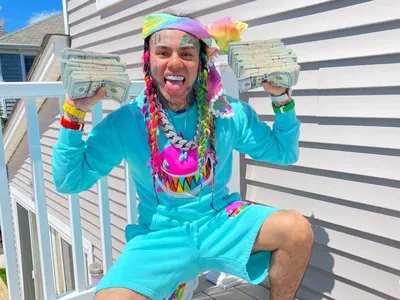 Rapper Tekashi 6ix9ine sentenced to two years in prison for gang violence |  Rap | The Guardian