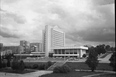 Лихие 90-е и сегодня. 10 фото Москвы | Про life в Москве и не только | Дзен