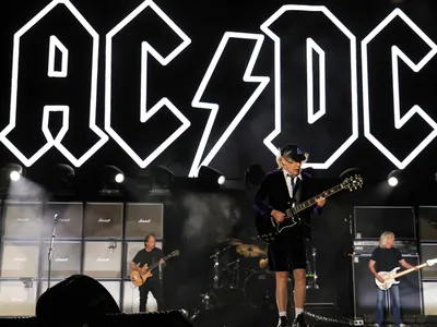 Thunderstruck: America's AC/DC (@official_thunderstruckus) • Instagram  photos and videos