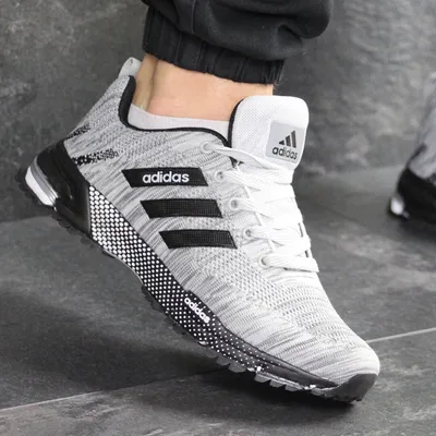 Популярные кроссовки бренда Adidas