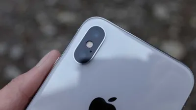 У меня iPhone X с китайским дисплеем. Он ужасен