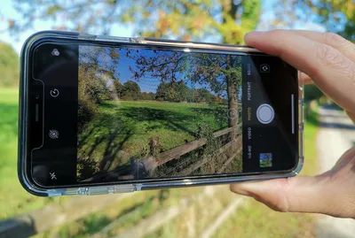 The iPhone XS Max behemoth shown from every angle - CNET