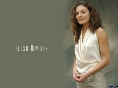 Алекса Давалос в фильме «Праздник любви» | Alexa davalos, Alexa, Прически для кудрявых волос