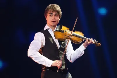 File:Alexander Rybak (6115402475).jpg - Wikimedia Commons