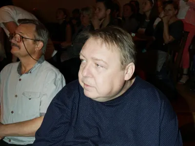 Незаменимых нет»: Александр Семчев попросил Ренату Литвинову «не гнуть  пальцы» из Европы