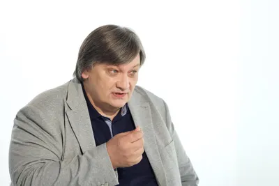 Александр Велединский: «Пока мы спрашиваем «ты за красных или за белых»,  жизнь в стране к лучшему не изменится» - интервью - Кино-Театр.Ру