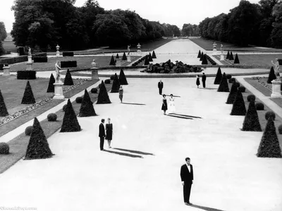 L'écrivain Alain Robbe-Grillet в компании Simone et Cino Del... News Photo – Getty Images