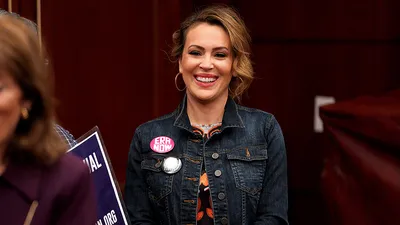Alyssa Milano gets personal in fiery testimony about gender and politics -  ABC News