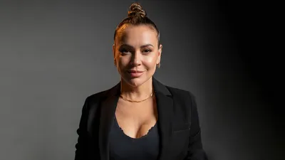 Alyssa Milano - Biography - IMDb