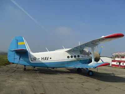 File:Antonov An-2 OK-HFL amk (cropped).jpg - Wikimedia Commons