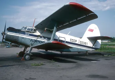 Самолёт Ан-2 разбился в международном аэропорту Минеральных Вод :: 