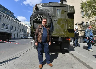 Андрей Леонов намекнул на участие в продолжении «Папиных дочек»: «Покой нам  только снится» - Вокруг ТВ.