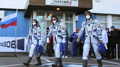 Американский астронавт Марк Ванде Хей отправится домой на российском космическом корабле во время напряженности