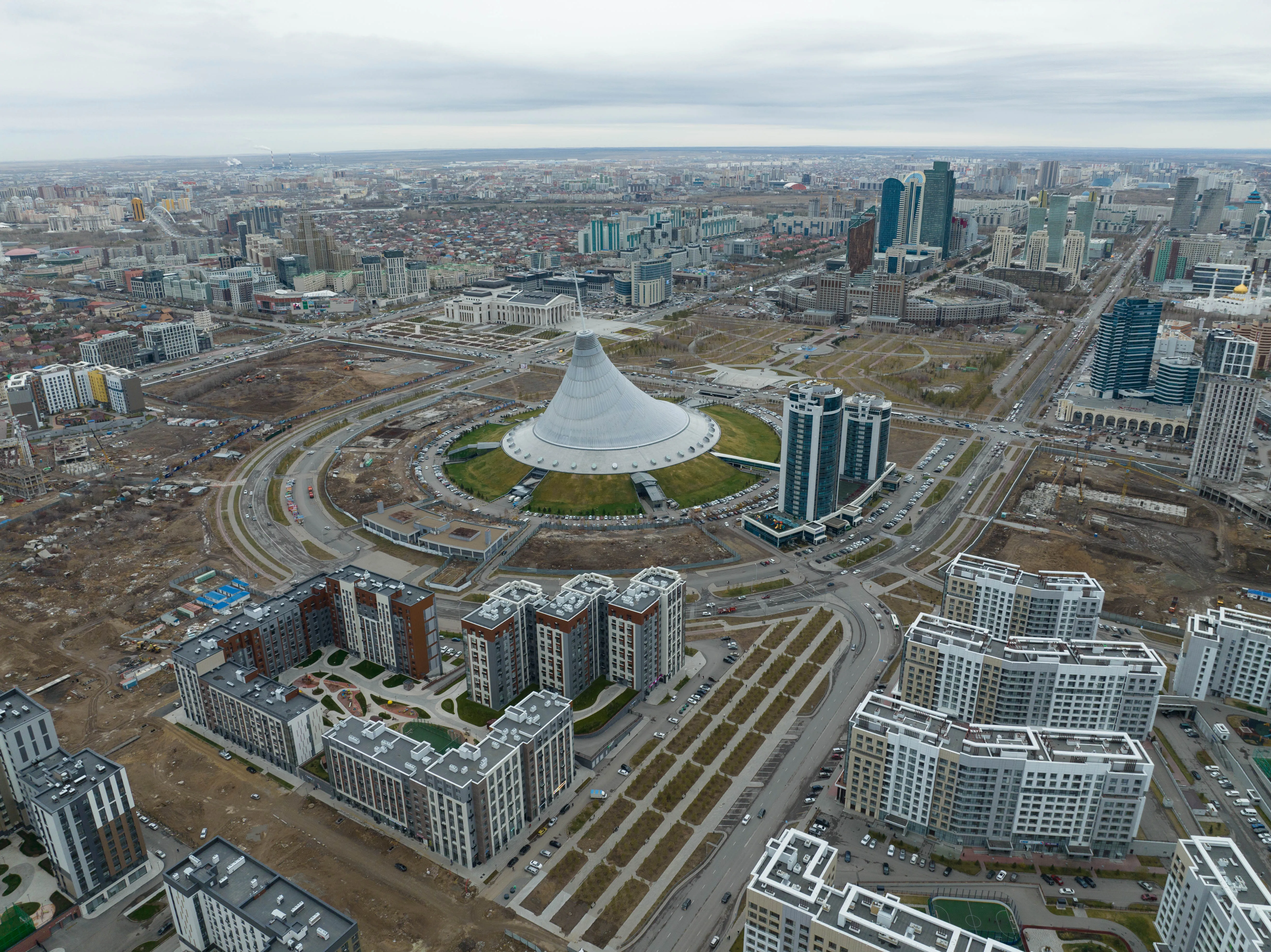 Квартира астана левый берег. Астана левый берег. Астана левый берег фото. Астана левая часть города. Астана, левый берег, рядом с Мегой.