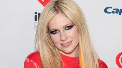 Avril Lavigne Already Said Goodbye to Her Lob Haircut — See Photo | Allure