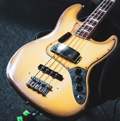 500+ Bass Guitar Pictures [HD] | Download Free Images on Unsplash