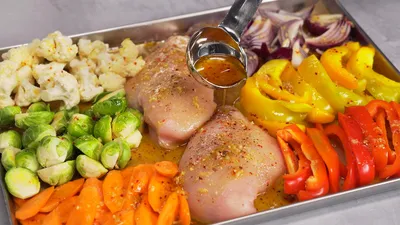 Шашлык, шаверма, салаты и горячие блюда из курицы: что заказать, чтобы  трапеза была диетической и вкусной