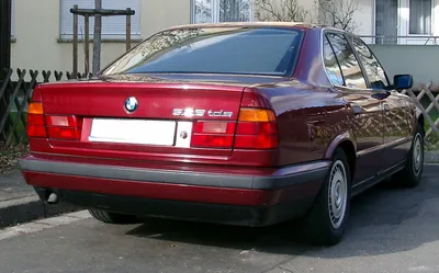 File:BMW 525  - Wikimedia Commons