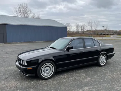 BMW 5 Series (E34) - Wikipedia