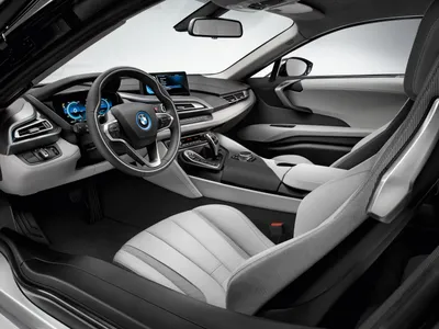 2019 BMW i8 Roadster: в будущее без крыши