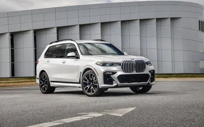 BMW X8M / XM Luxury SUV gets a new Photoshop image