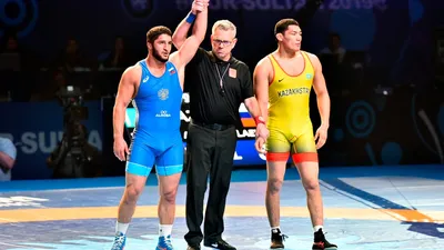 Вольная борьба: Ризабек Айтмухан завоевал "золото" чемпионата мира