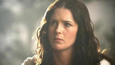 Скачать обои актриса, очки, рыжая, Ребекка, Бриджит Риган, Bridget Regan, White Collar, раздел фильмы в разрешении 1024x1024