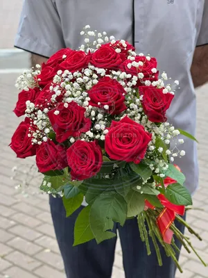 Большой букет из розовых роз для любимой женщины © Цветы60.рф