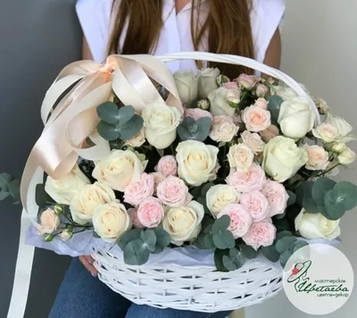 Корзина цветов "8 марта" купить с доставкой по Томску: цена, фото, отзывы.
