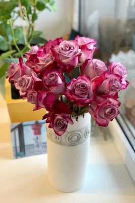 Букет роз в вазе картинки красивые - 67 фото