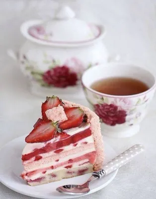 Онлайн пазл «Чай с тортиком»