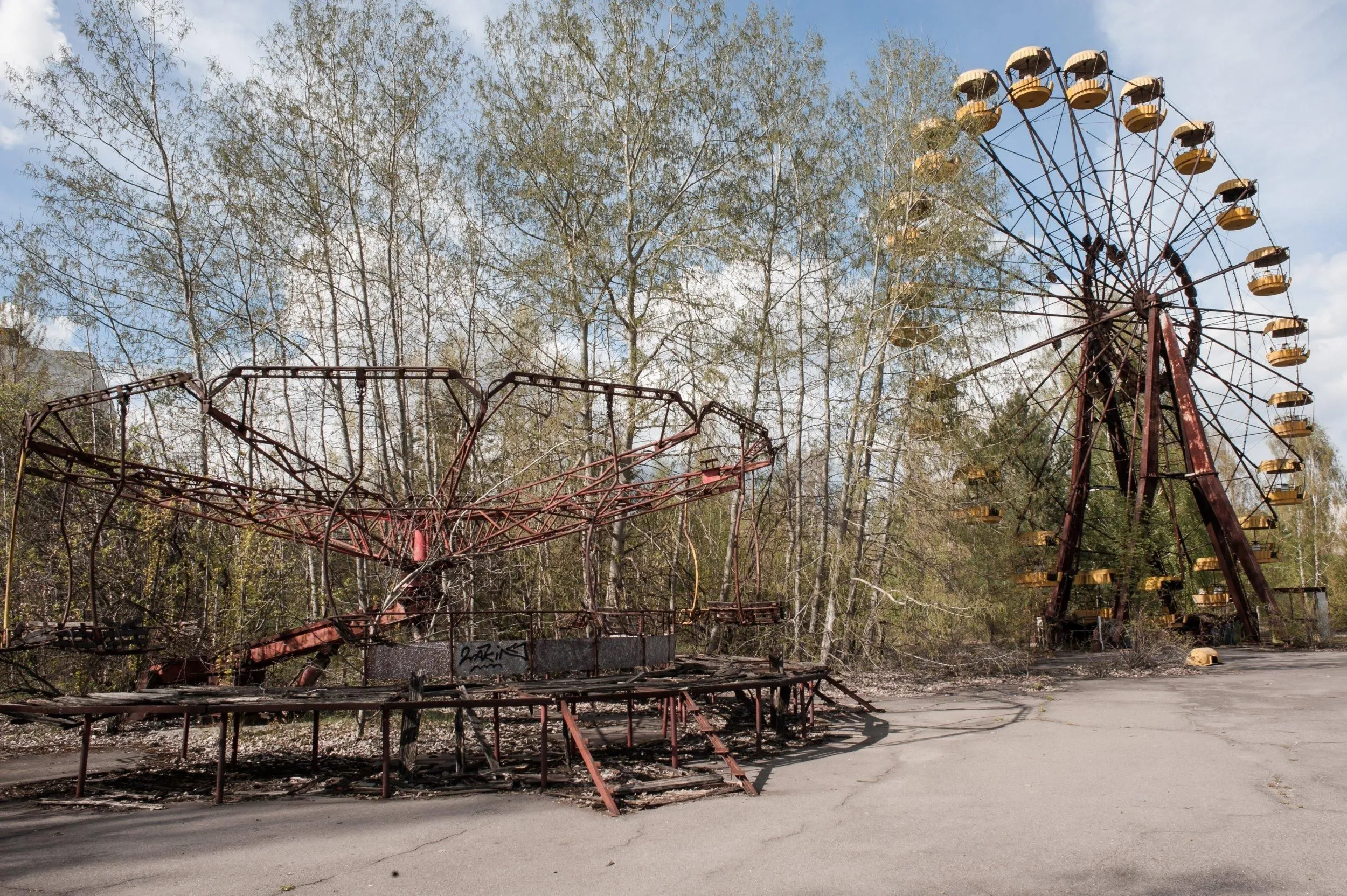 Покажи фотки чернобыля. Территория отчуждения Чернобыльской АЭС. Припять 2022. Припять зона отчуждения 2020. Перипите зона отчуждения 19 года.