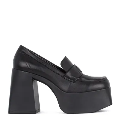 черные туфли с острым носом на высоком устойчивом каблуке от магазина Ботик  35