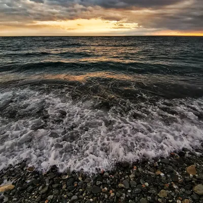 ЧЕРНОЕ МОРЕ. Вечер на пляже.