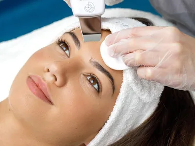 Механическая чистка лица - Клиника косметологии Code Beauty Medicine