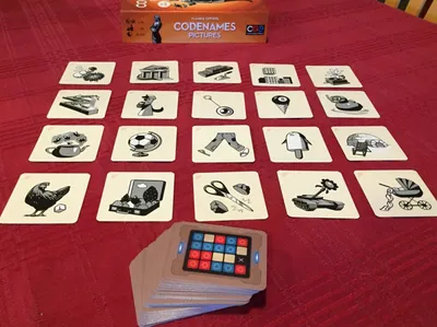 Codenames: Pictures | Купить настольную игру в магазинах Hobby Games