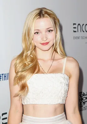 Скачать Dove Cameron Wallpaper 2020 APK для Android