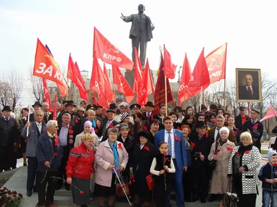 день 7 ноября, красный день …» — создано в Шедевруме