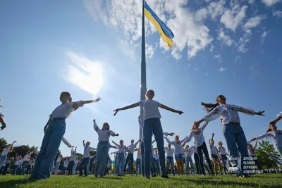 🔴 Зеленский: Настанет время, когда украинский флаг сможет увидеть вся  свободная и мирная Украина - YouTube
