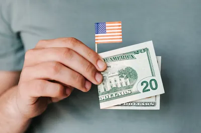 США потеряли возможность бесконечно печатать доллары
