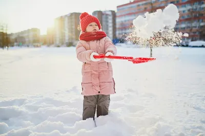 Как правильно зимой одевать детей на улицу?