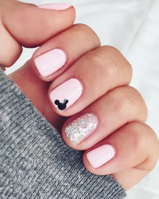 Nails Art Kiev - ДЕТСКИЙ МАНИКЮР? Зачем? Красить ногти любят все маленькие  девочки без исключения, ведь всем хочется быть «как мама». Детский маникюр  - это не просто стрижка ногтей и выдергивание заусенец.