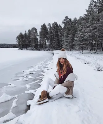 Девушка в зимнем лесу - 68 фото