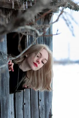 Блондинка зимой (много фото) - 