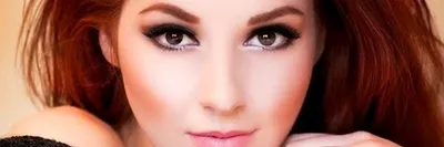 Молодая женщина с карими глазами, крупным планом :: Стоковая фотография ::  Pixel-Shot Studio