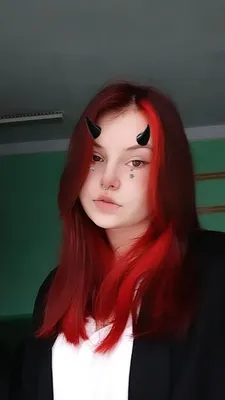 Девушки с красными волосами | Halloween face makeup, Face makeup, Halloween  face